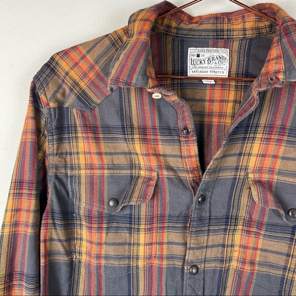 Lucky Brand Saturday Stretch Snap Button Top Mens Size Small - Picture 2 of 4